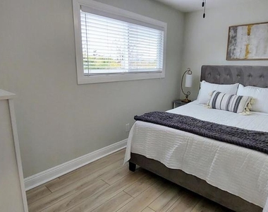 1295 Harold Avenue - Photo Thumbnail 15