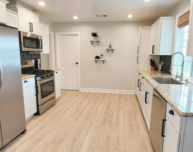 1295 Harold Avenue - Photo Thumbnail 1
