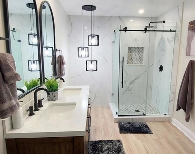 1295 Harold Avenue - Photo Thumbnail 3