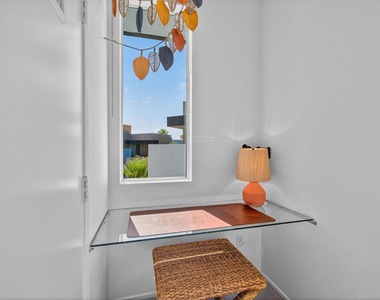 3552 Melody Lane - Photo Thumbnail 35