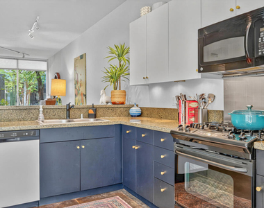 3552 Melody Lane - Photo Thumbnail 32