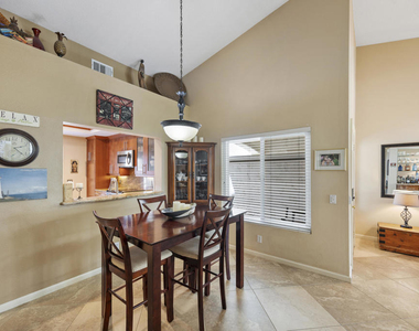 182 Desert Falls Circle - Photo Thumbnail 11