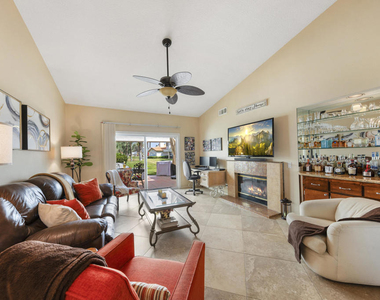 182 Desert Falls Circle - Photo Thumbnail 5