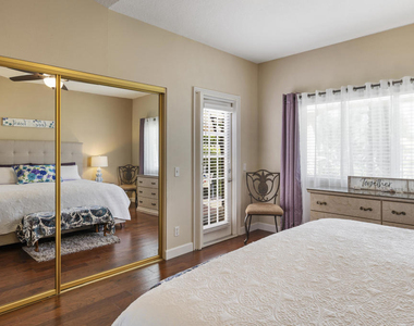 182 Desert Falls Circle - Photo Thumbnail 15