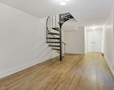 226 East 25th Street - Photo Thumbnail 6