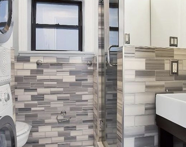 246 Mott Street - Photo Thumbnail 4