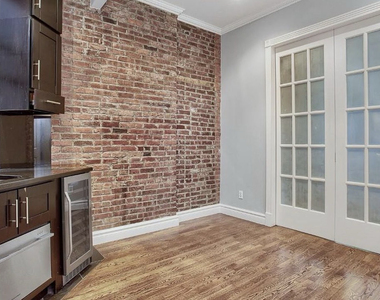 246 Mott Street - Photo Thumbnail 1