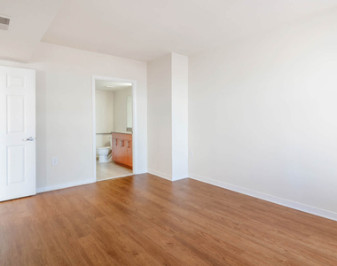 2400 M Street Nw - Photo Thumbnail 31