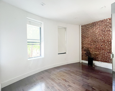 4 St Nicholas Terrace - Photo Thumbnail 5