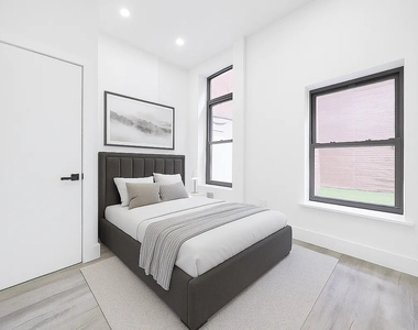  11th Avenue - Photo Thumbnail 2