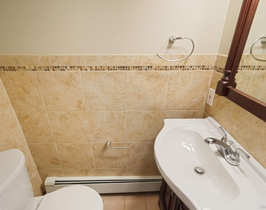 1072 Hicksville Road - Photo Thumbnail 13