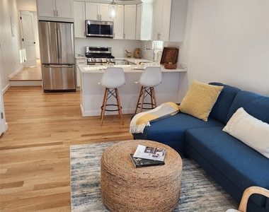156 Jefferson Avenue - Photo Thumbnail 2