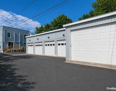 156 Jefferson Avenue - Photo Thumbnail 12