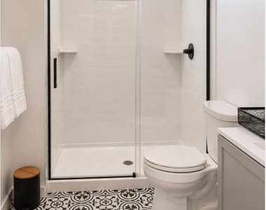 156 Jefferson Avenue - Photo Thumbnail 9
