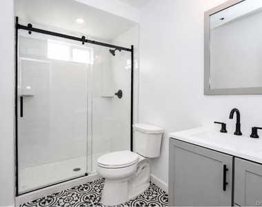156 Jefferson Avenue - Photo Thumbnail 10