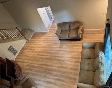 34 Candlestick Court - Photo Thumbnail 25