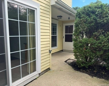 34 Candlestick Court - Photo Thumbnail 7