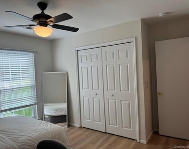 34 Candlestick Court - Photo Thumbnail 15