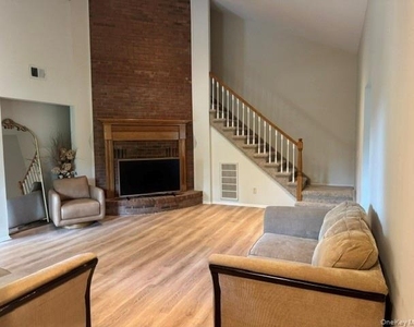 34 Candlestick Court - Photo Thumbnail 13