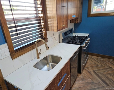 94 Briggs Avenue - Photo Thumbnail 14