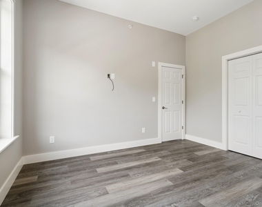 153 Greenwich Avenue - Photo Thumbnail 22