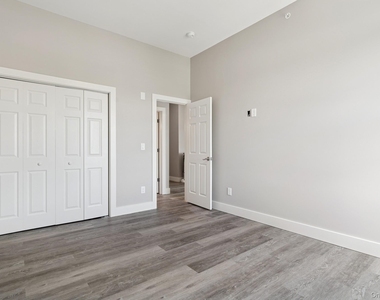 153 Greenwich Avenue - Photo Thumbnail 11