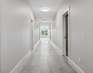 153 Greenwich Avenue - Photo Thumbnail 25