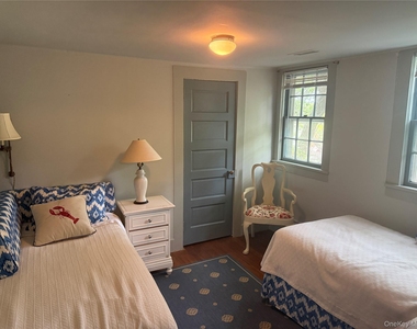 330 Centre Island Rd - Photo Thumbnail 15