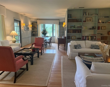 330 Centre Island Rd - Photo Thumbnail 8
