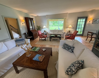330 Centre Island Rd - Photo Thumbnail 7