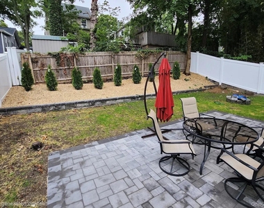 129 Westbury Drive - Photo Thumbnail 13