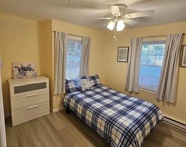 129 Westbury Drive - Photo Thumbnail 9