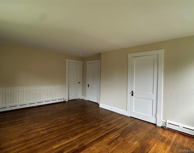 245 Lattintown Road - Photo Thumbnail 8