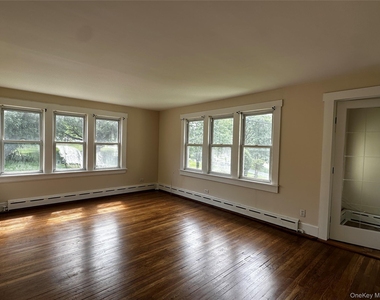 245 Lattintown Road - Photo Thumbnail 2