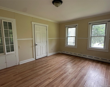 245 Lattintown Road - Photo Thumbnail 1