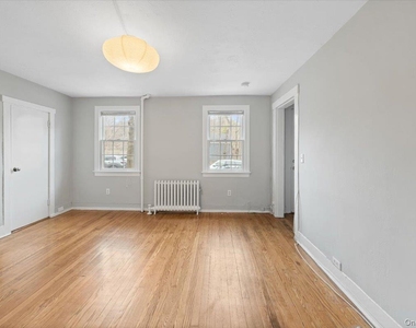 9 N Dearman Street - Photo Thumbnail 8