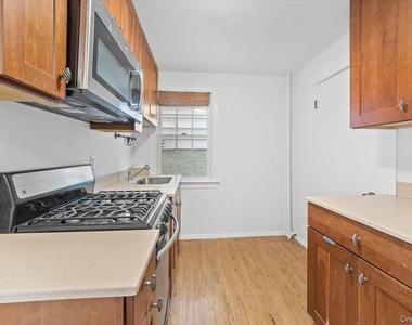 9 N Dearman Street - Photo Thumbnail 2