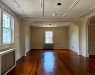 34 Union Ave Avenue - Photo Thumbnail 1