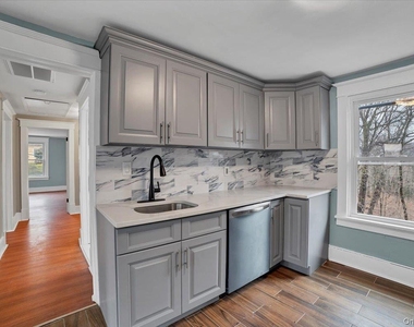 143 Chatterton Parkway - Photo Thumbnail 5