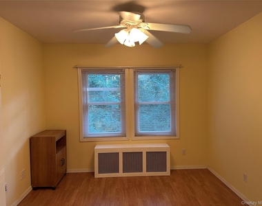 63 Franklin Avenue - Photo Thumbnail 3
