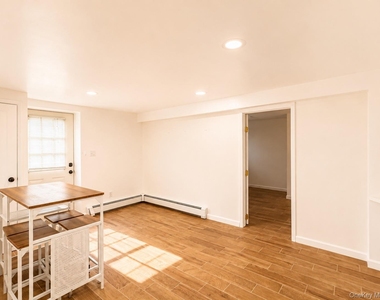 35 Taylor Avenue - Photo Thumbnail 22