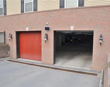 105 Canter Court - Photo Thumbnail 22