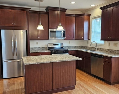 105 Canter Court - Photo Thumbnail 1