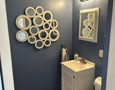 100 Baker Court - Photo Thumbnail 8