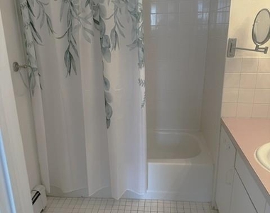 100 Baker Court - Photo Thumbnail 12