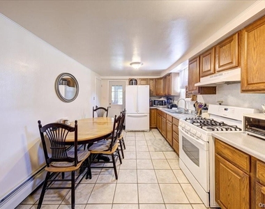 40 Summit Avenue - Photo Thumbnail 2