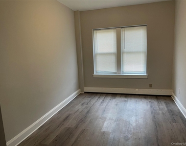51 Smith Street - Photo Thumbnail 3