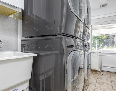 6 Sycamore Lane - Photo Thumbnail 19