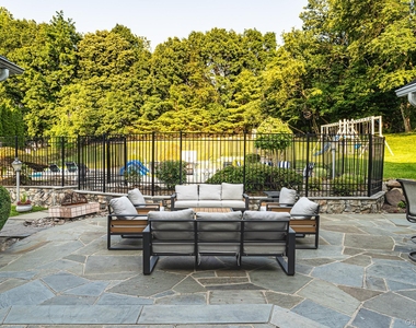 6 Sycamore Lane - Photo Thumbnail 7
