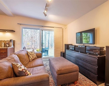 63 Gardiners Lane - Photo Thumbnail 3